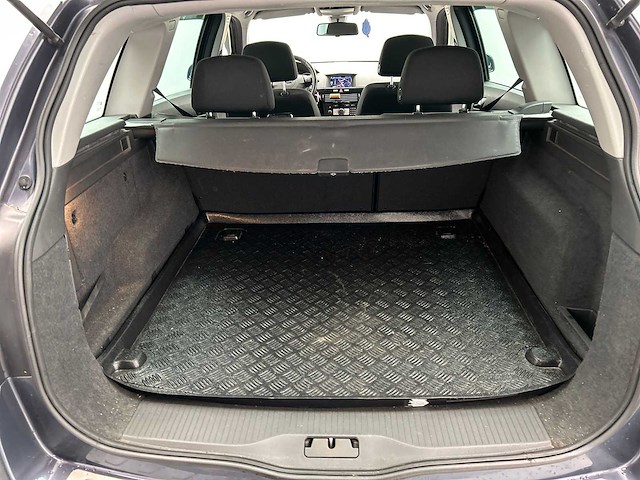 Opel astra wagon 1.6 cosmo 2010 | 73-nvs-1 - afbeelding 24 van  41