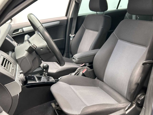 Opel astra wagon 1.6 cosmo 2010 | 73-nvs-1 - afbeelding 12 van  32