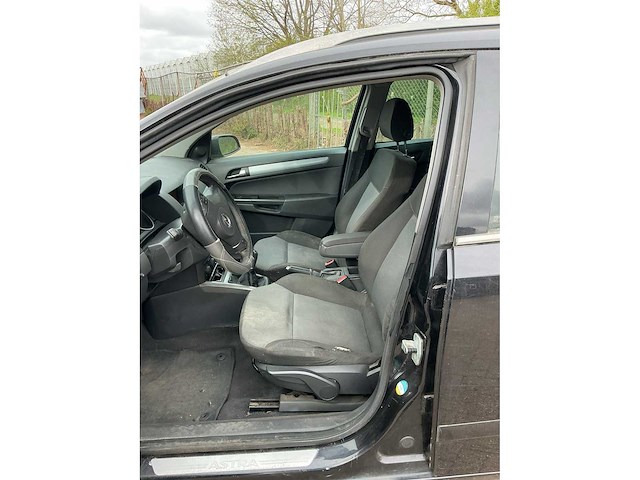 Opel astra wagon 1.6 enjoy 03-rg-kg - afbeelding 1 van  9