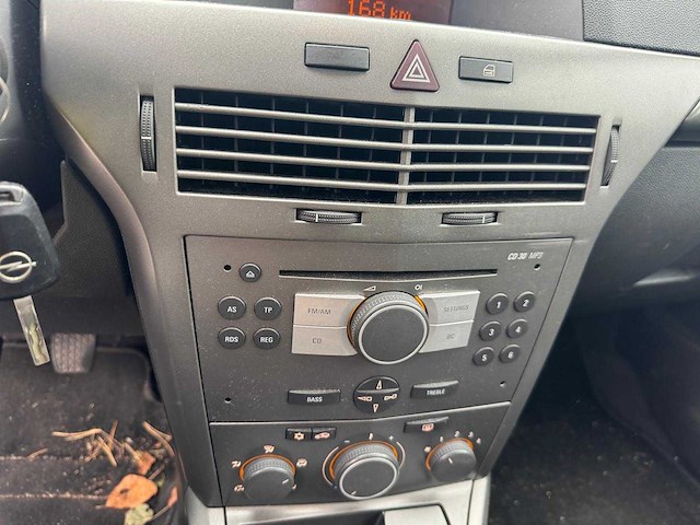 Opel astra wagon 1.6 essentia airco 73-rj-pn - afbeelding 9 van  9