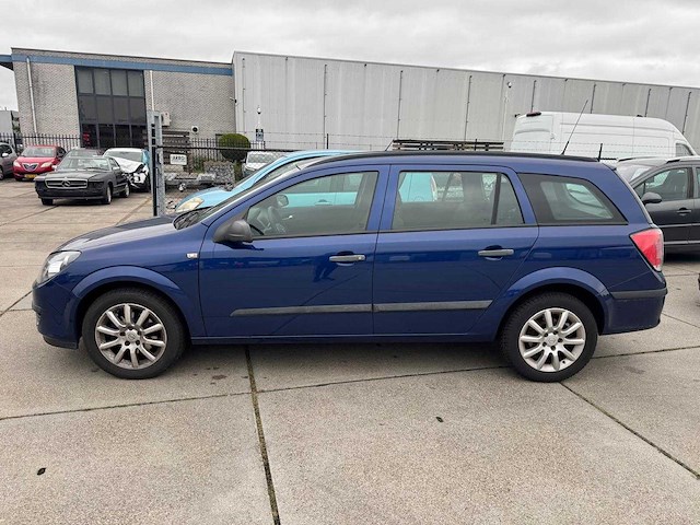 Opel astra wagon 1.6 essentia airco 73-rj-pn - afbeelding 2 van  9