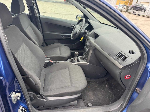 Opel astra wagon 1.6 essentia airco 73-rj-pn - afbeelding 5 van  9