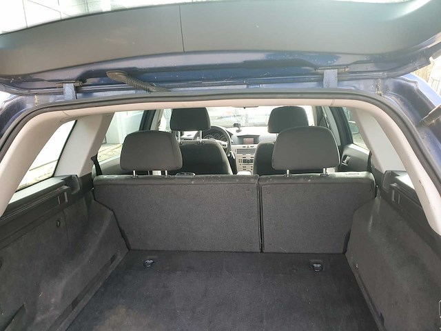 Opel astra wagon 1.6 temptation, 11-xj-vg - afbeelding 2 van  9