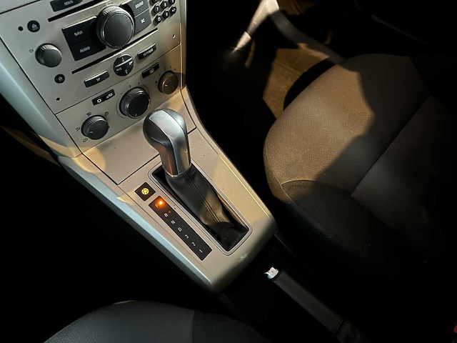 Opel astra wagon 1.8 business 140pk 2008 (origineel-nl), 01-zn-lv - afbeelding 15 van  30