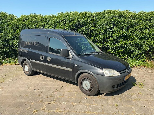 Opel combo 1.3 cdti ess. 600 kg vt-962-x - afbeelding 1 van  24