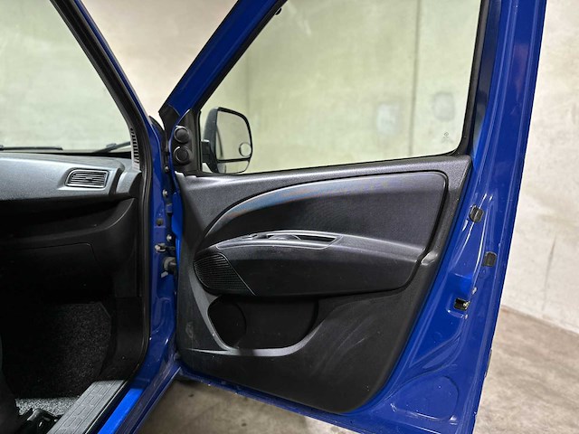 Opel combo 1.3 cdti l1h1 ecoflex 90pk 2013 (origineel-nl), vb-897-x - afbeelding 28 van  62