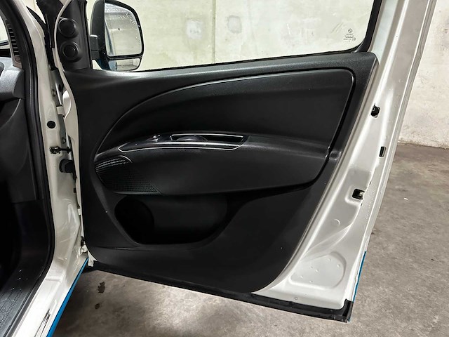 Opel combo 1.3 cdti l1h1 edition 94pk 2018 (origineel-nl), v-307-sl - afbeelding 27 van  36