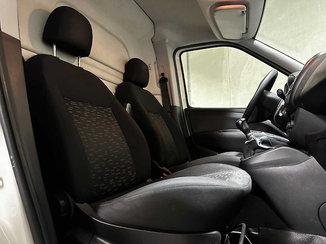 Opel combo 1.3 cdti l1h1 edition 94pk 2018 (origineel-nl), v-307-sl - afbeelding 28 van  36