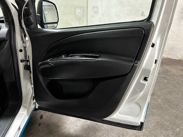 Opel combo 1.3 cdti l1h1 edition 94pk 2018 (origineel-nl), v-307-sl - afbeelding 20 van  36