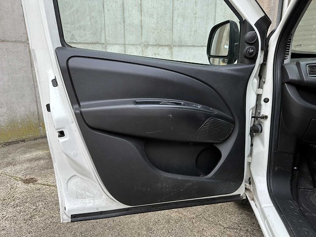 Opel combo 1.3 cdti l1h1 sport 95pk 2018 (origineel-nl), v-750-lj - afbeelding 15 van  46