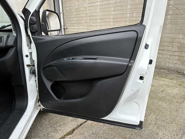 Opel combo 1.3 cdti l1h1 sport 95pk 2018 (origineel-nl), v-750-lj - afbeelding 24 van  46