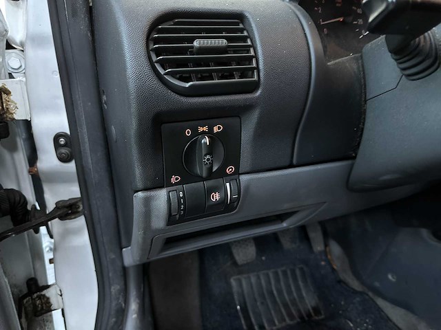 Opel combo 1.7 di city 65pk 2004, 20-bp-sp - afbeelding 13 van  31