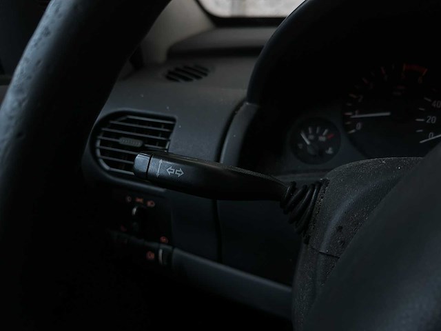 Opel combo 1.7 di city 65pk 2004, 20-bp-sp - afbeelding 14 van  31