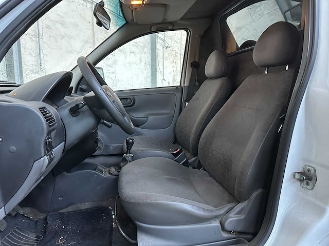 Opel combo 1.7 di city 65pk 2004, 20-bp-sp - afbeelding 11 van  26