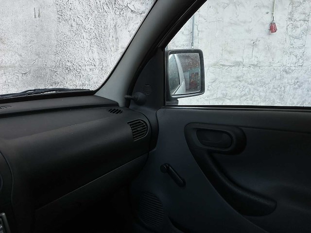 Opel combo 1.7 di city 65pk 2004, 20-bp-sp - afbeelding 1 van  31