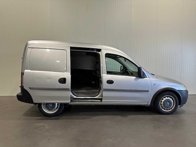 Opel combo 1.7 dti 94-bk-tx - afbeelding 16 van  18