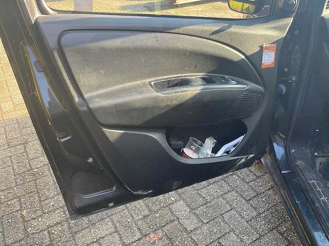 Opel combo 7-vvr-10 - afbeelding 5 van  26