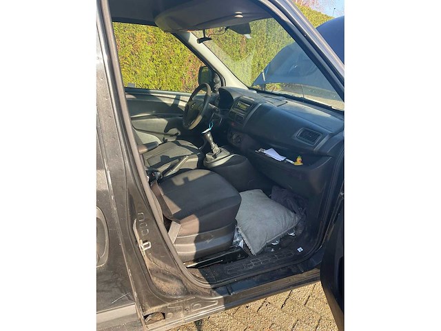 Opel combo 7-vvr-10 - afbeelding 24 van  26