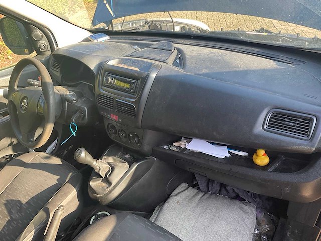 Opel combo 7-vvr-10 - afbeelding 25 van  26