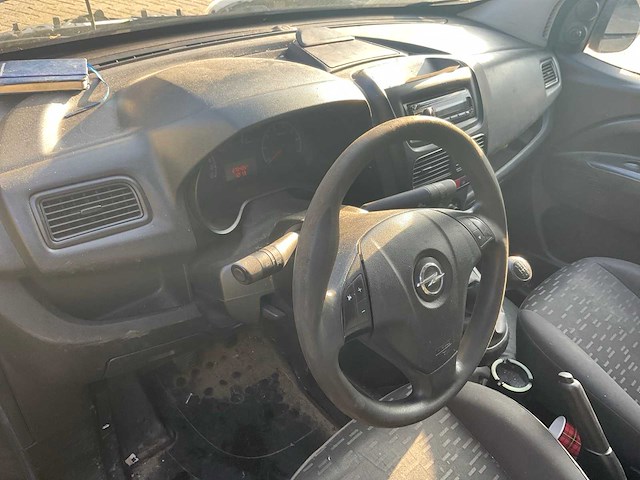 Opel combo 7-vvr-10 - afbeelding 2 van  22