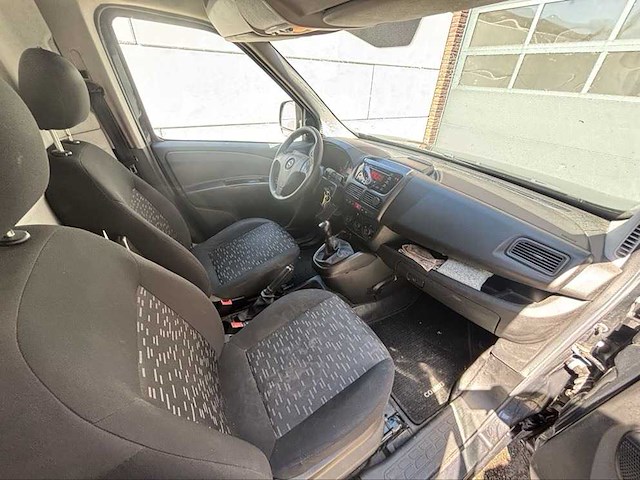 Opel combo - afbeelding 10 van  24