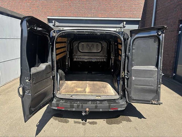 Opel combo - afbeelding 21 van  24