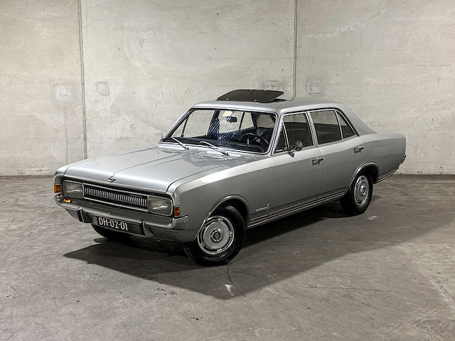 Opel commodore 2.5 s luxus 115pk 1965, dh-02-01 - afbeelding 23 van  43