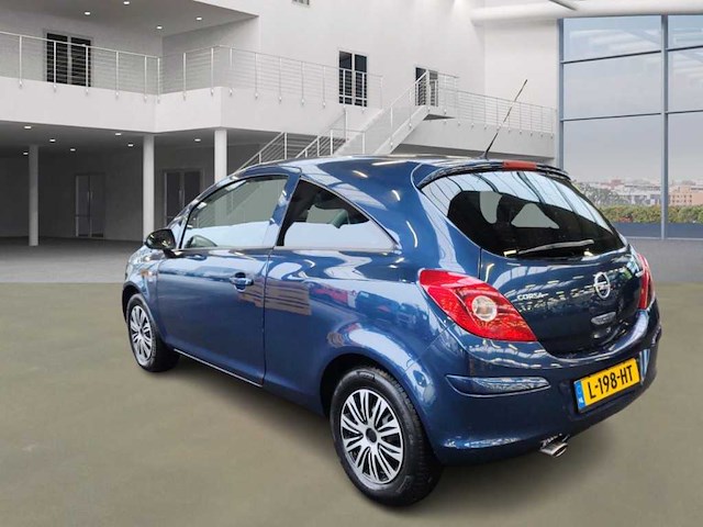 Opel corsa - 1.2 16v, l-198-ht - afbeelding 2 van  4