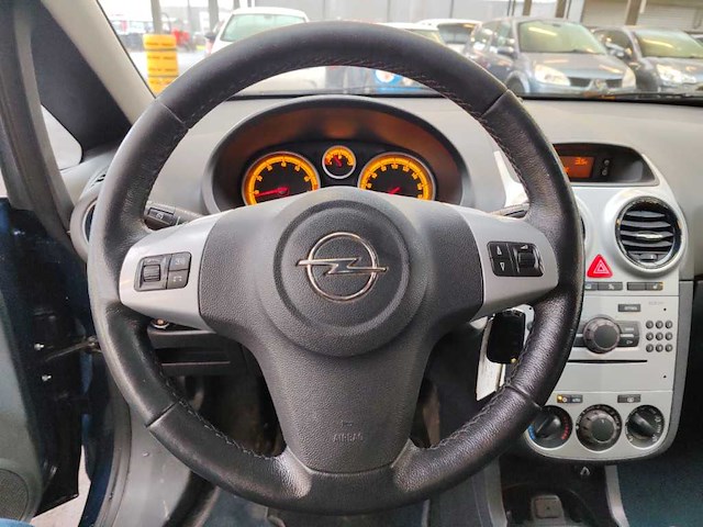 Opel corsa - 1.2 16v, l-198-ht - afbeelding 4 van  12