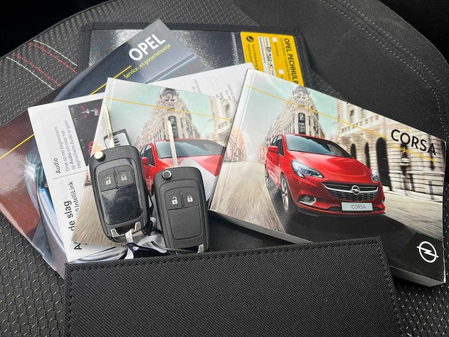 Opel corsa 1.0 turbo online edition, rp-932-x - afbeelding 1 van  7