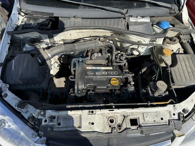 Opel corsa 1.0i xep 12v essentia, 2004 - afbeelding 13 van  26