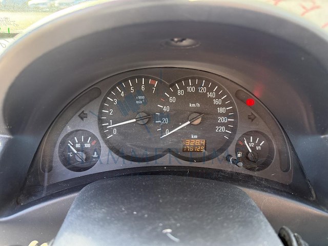 Opel corsa 1.0i xep 12v essentia, 2006 - afbeelding 3 van  26