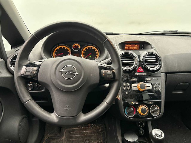 Opel corsa 1.2-16v '111' edition 2010 | 54-nnl-9 - afbeelding 20 van  32