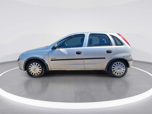 Opel corsa 1.2-16v comfort 2002 | 64-jb-lz - afbeelding 2 van  24