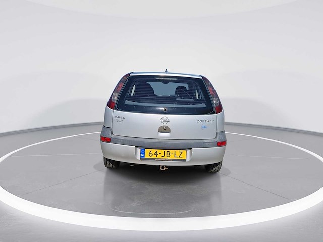 Opel corsa 1.2-16v comfort 2002 | 64-jb-lz - afbeelding 5 van  24
