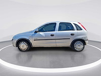 Opel corsa 1.2-16v comfort 2002 | 64-jb-lz - afbeelding 2 van  15