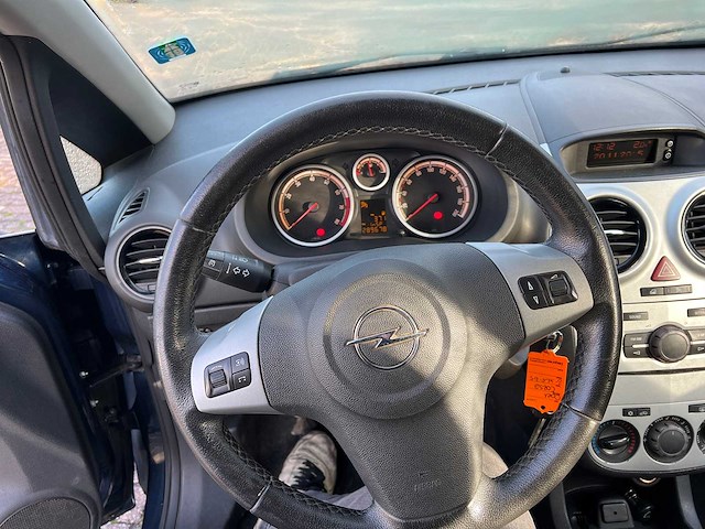 Opel corsa 1.2-16v cosmo, 3-xlf-65 - afbeelding 12 van  12