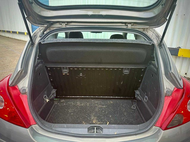 Opel corsa 1.2 16v design edition; 3-svh-34 - afbeelding 2 van  14