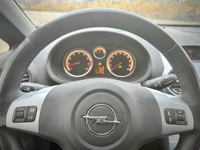 Opel corsa 1.2 16v design edition; 3-svh-34 - afbeelding 3 van  14