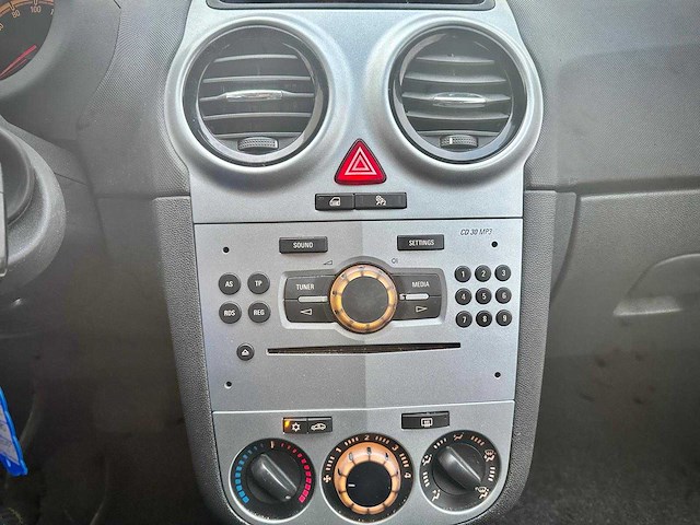 Opel corsa 1.2 16v design edition; 3-svh-34 - afbeelding 4 van  14