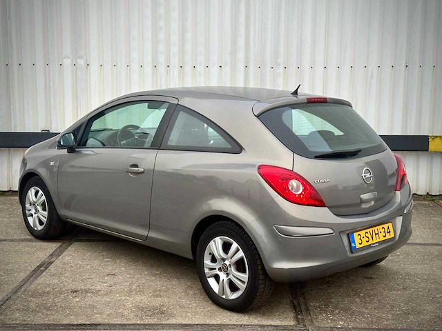 Opel corsa 1.2 16v design edition; 3-svh-34 - afbeelding 9 van  14