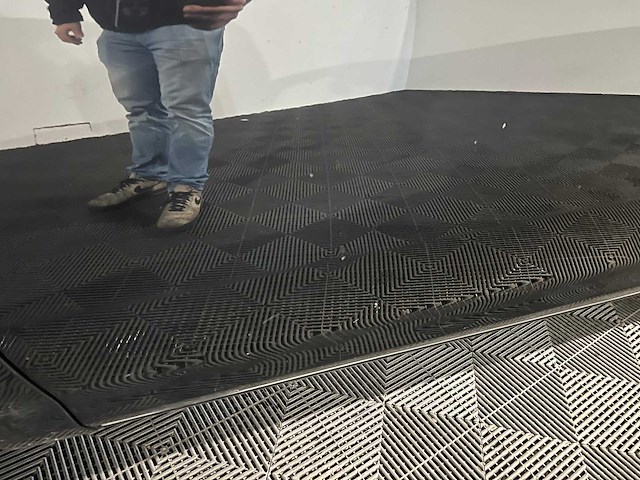 Opel corsa 1.2-16v edition, s-104-np - afbeelding 2 van  19