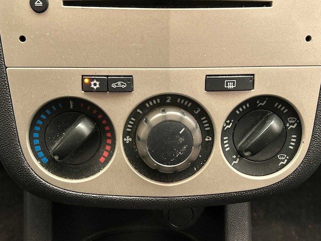 Opel corsa 1.2-16v enjoy 2007 | tt-022-h - afbeelding 22 van  28