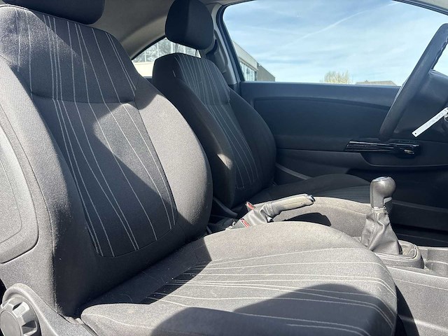 Opel corsa 1.2-16v enjoy 2008 | 95-grh-2 - afbeelding 4 van  17