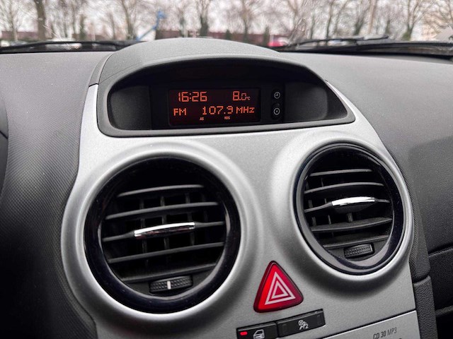 Opel corsa 1.2 16v enjoy, 49-khn-3 - afbeelding 4 van  15
