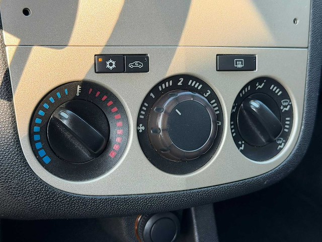 Opel corsa 1.2-16v enjoy | 67-tl-xz - afbeelding 5 van  27