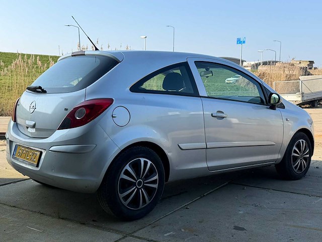 Opel corsa 1.2-16v enjoy | 67-tl-xz - afbeelding 12 van  27