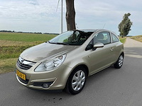 Opel corsa 1.2-16v enjoy airco 70-gjb-2 - afbeelding 1 van  13