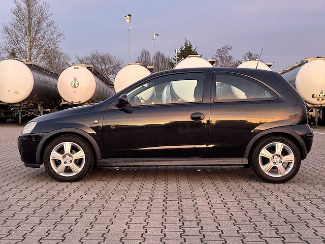 Opel corsa 1.2-16v silverline 2006 | 40-sn-sx - afbeelding 2 van  27