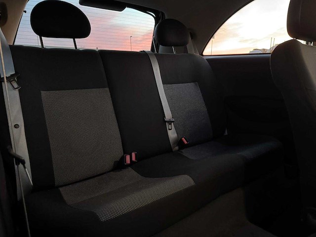 Opel corsa 1.2-16v silverline 2006 | 40-sn-sx - afbeelding 7 van  27